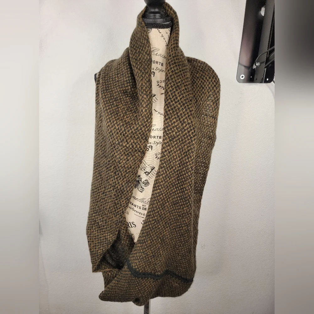Wooden Ships Infinity Scarf Wool Mohair Blend Brown Black Knit 36x16